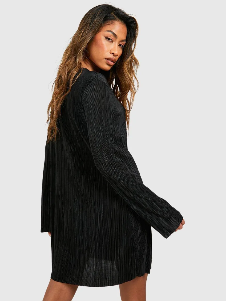 boohoo Dames Plisse Column Shift Jurk zwart, foto 2
