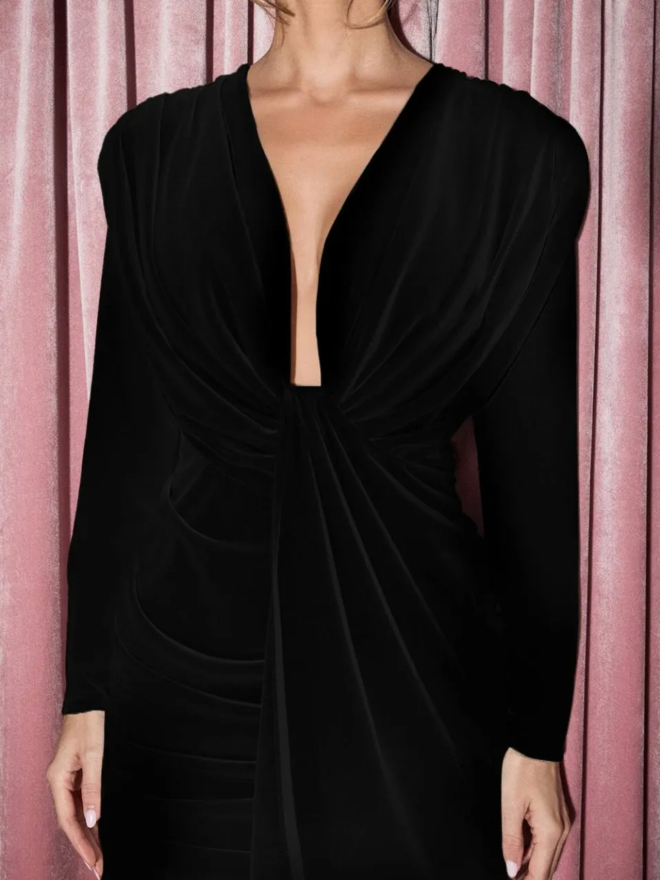 boohoo Dames Gerimpelde twist voor drape detail minijurk zwart, foto 4