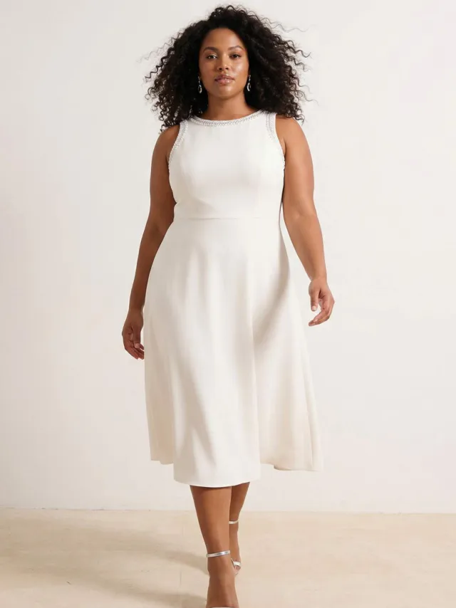 Trendyol Curve Dames Wit Effen Midi Mouwloos Stijlvol/Avond A-lijn Grote maten Jurk