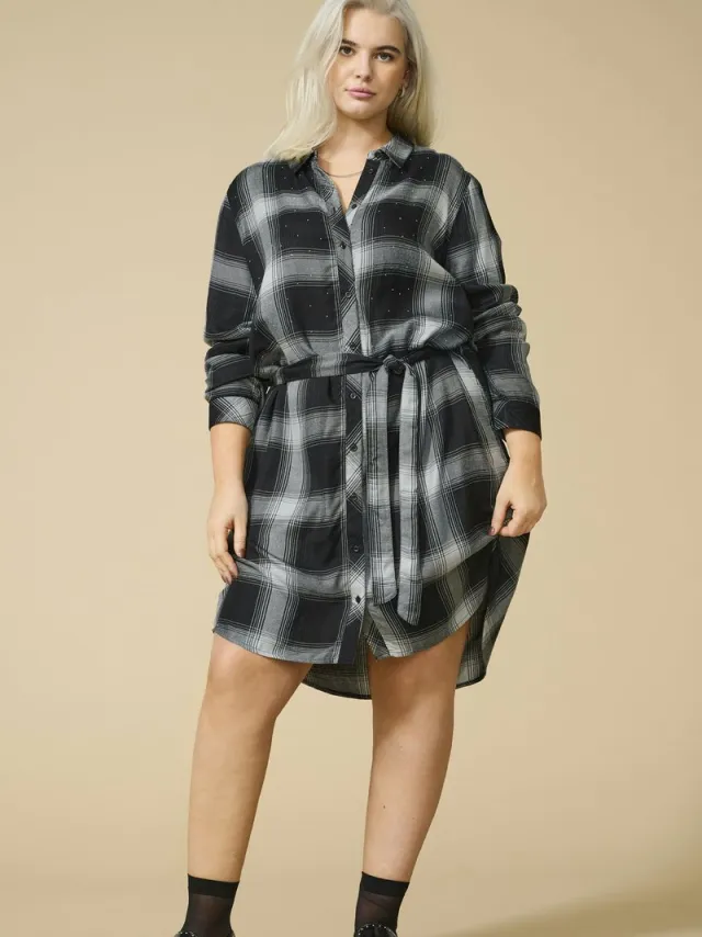 Only Carmakoma CARRILEY LIFE LS RHINEST CHECK DRESS WVN - Dames - Mini jurken BLACK/Gray