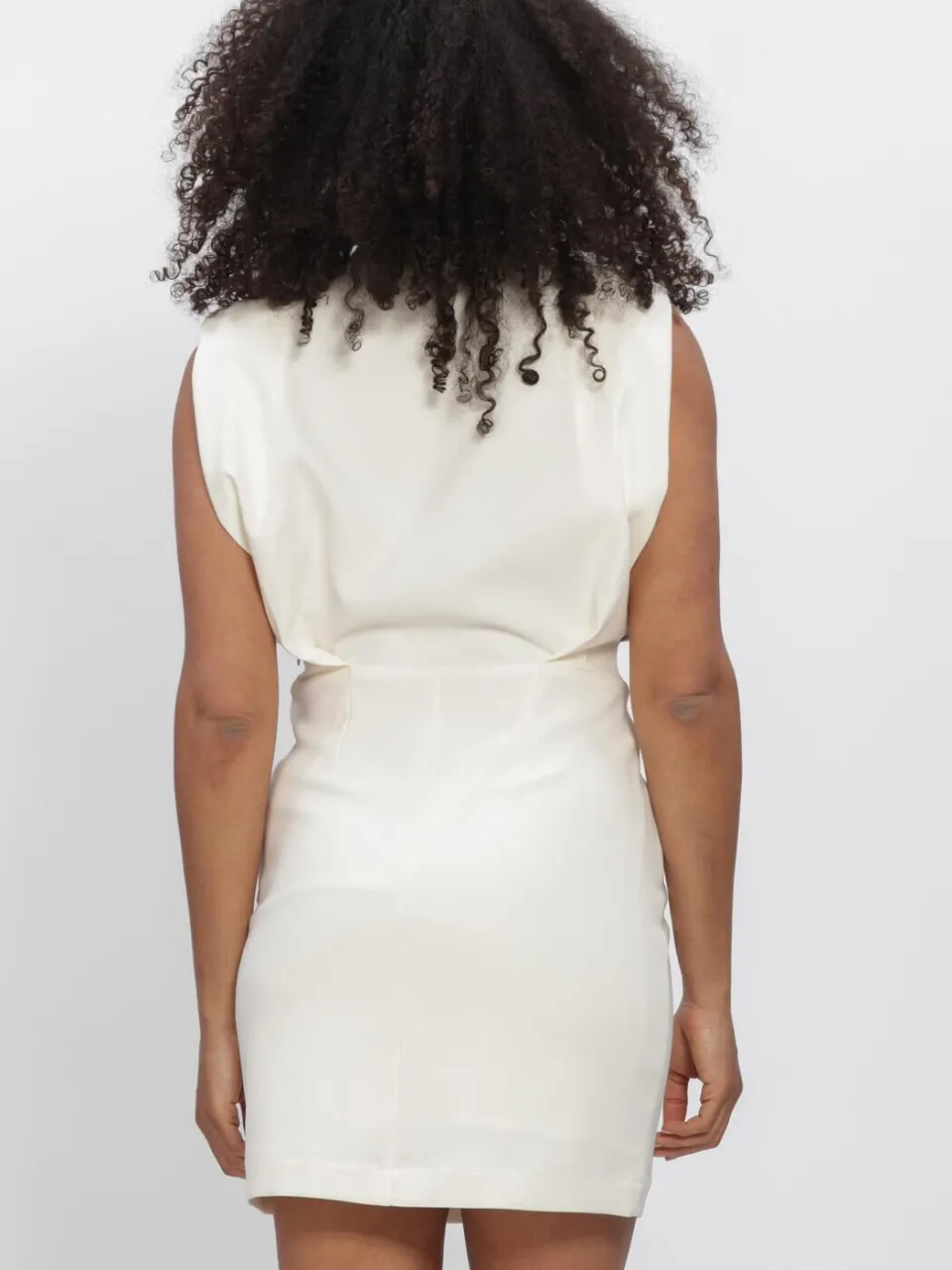 HAUTE L'AMITIÉ Dames Jurken L'egance Crop Drape Dress - Gebroken Wit, foto 3