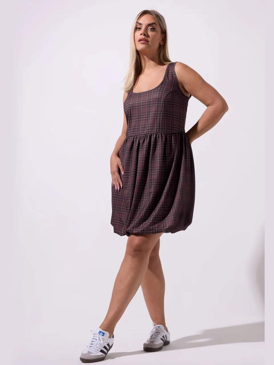 Limited Collection Burgundy Red Check Puffball Minijurk, foto 3