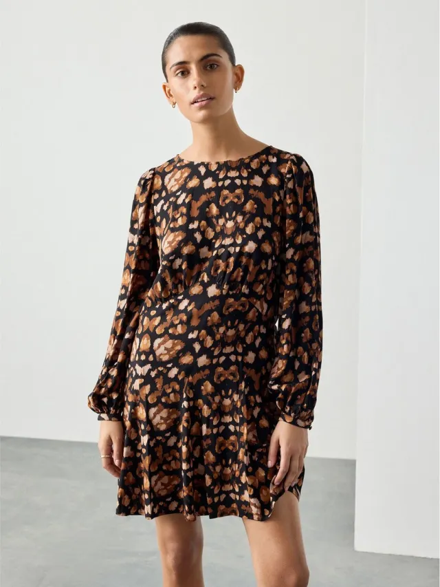 Next Dames - Mini-jurk met lange mouwen, A-lijn en naaddetails - Zwart Black/Brown Animal Print