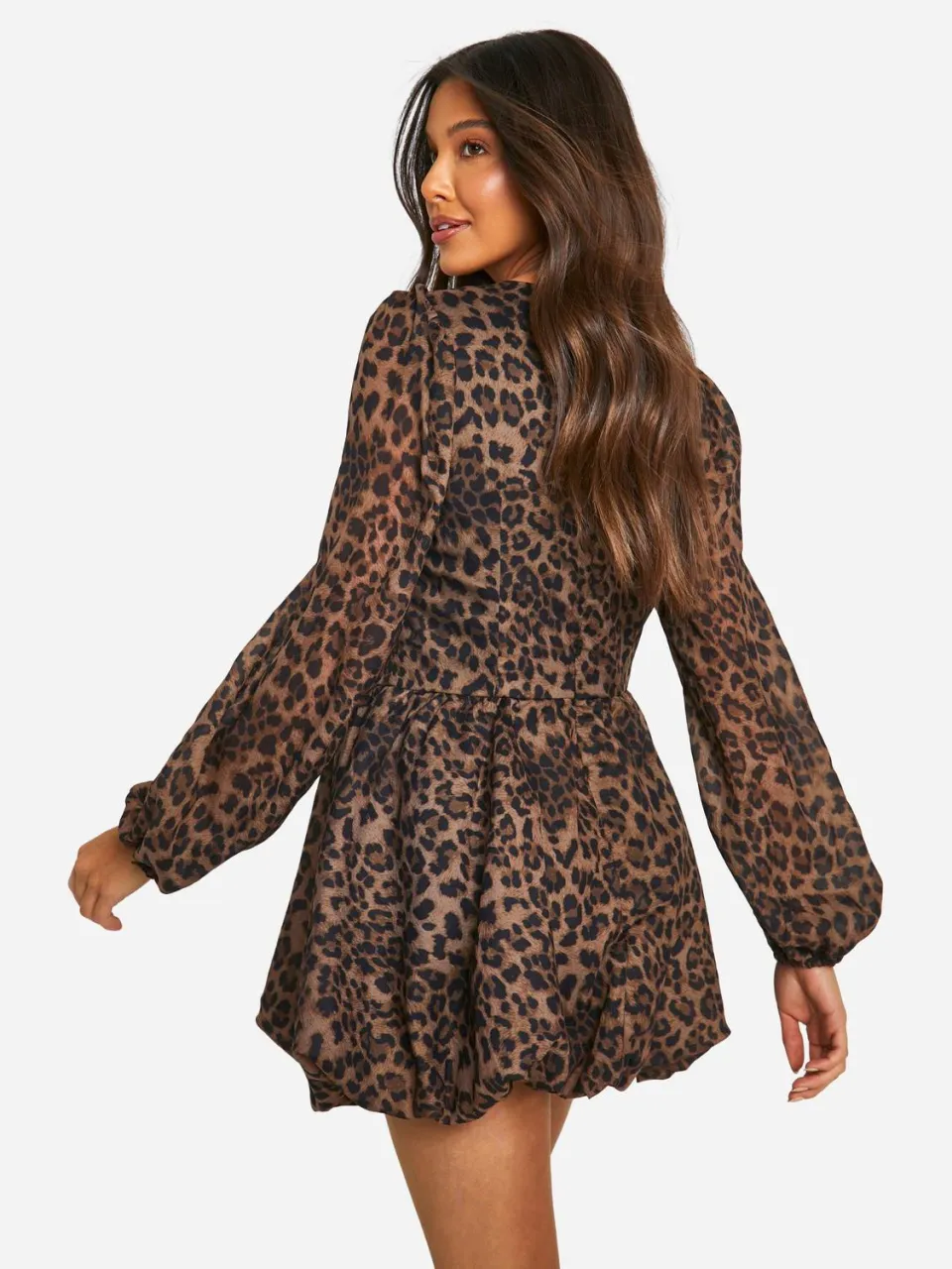 boohoo Dames Chiffon Luipaardprint Pofmouw Melkmeiden Skater Jurk, foto 3