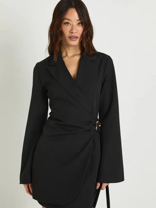boohoo Dames Tall Blazerjurk met Gespsdetail en Strikceintuur Zwart