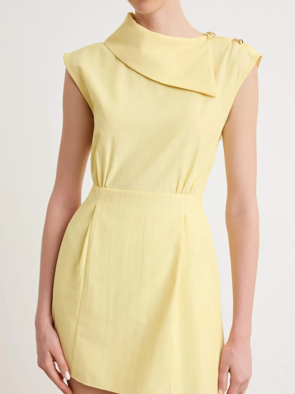 Trendyol TRENDYOLMİLLA Dames Geel Effen Kort / Mini Mouwloos Bodycon Jurken, foto 2