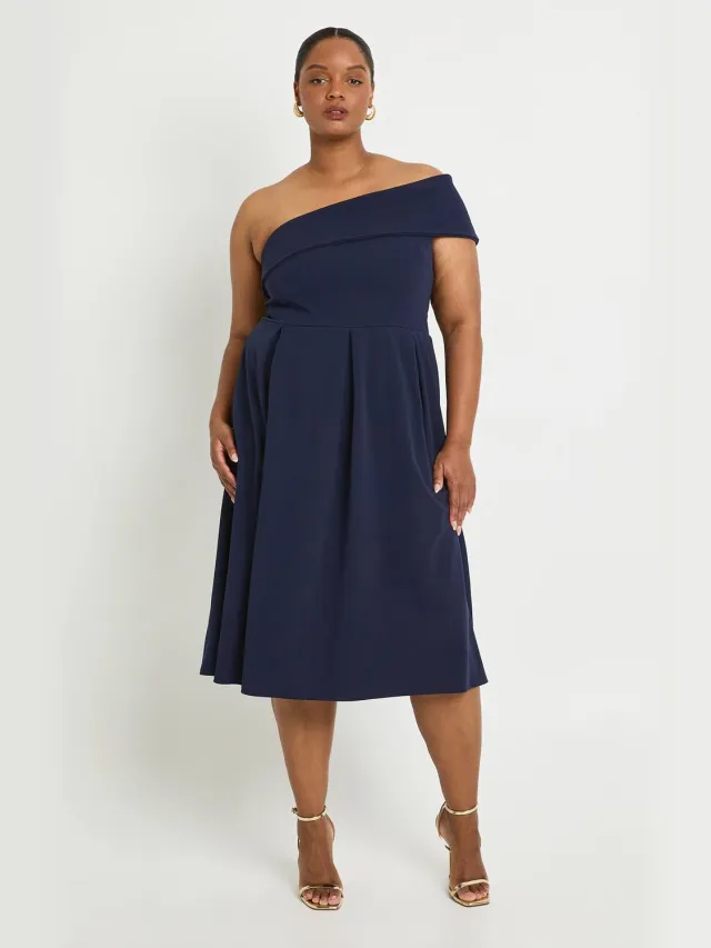 boohoo Dames Plus Asymmetrische Bardot Midi-jurk Met Volle Rok Marineblauw