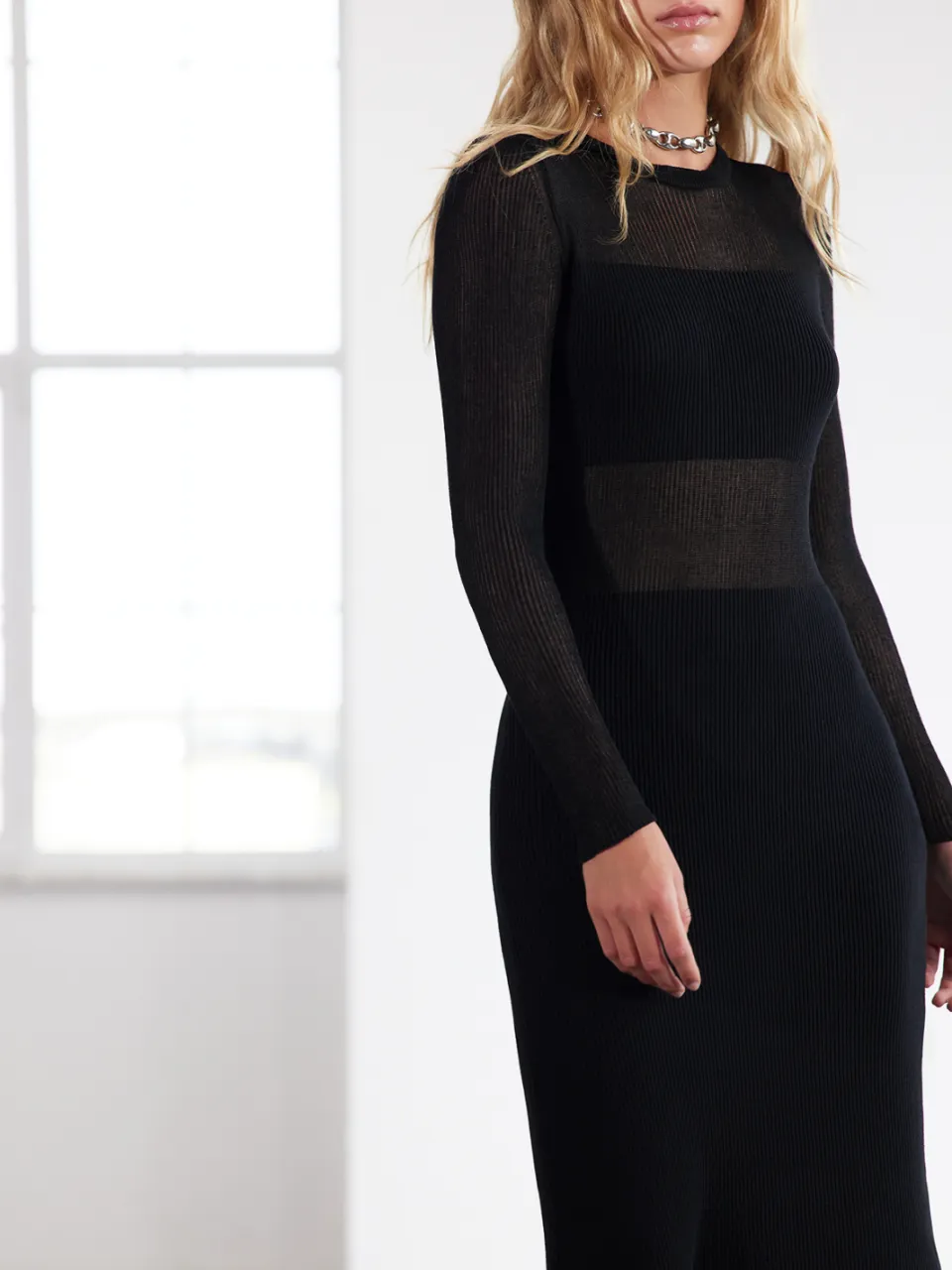 Trendyol TRENDYOLMİLLA Dames Zwart Effen Midi Lang Casual Bodycon Jurken, foto 2