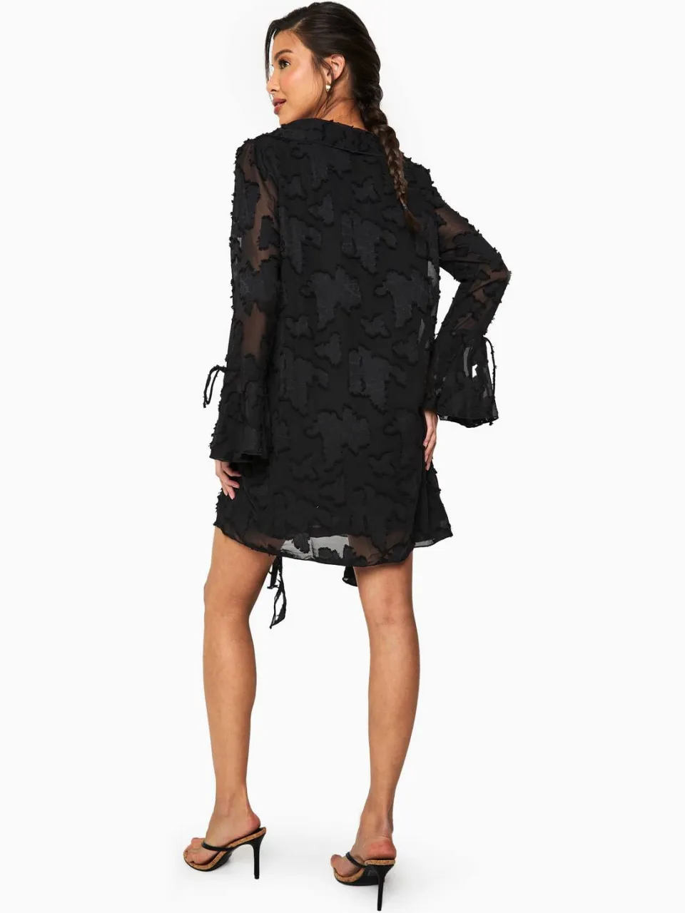 boohoo Dames Burnout Bloemen Ruffle Shift Jurk zwart, foto 2