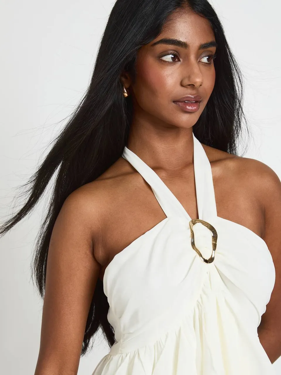 boohoo Dames Chiffon Gelaagde Mini-jurk Met Gouden Afwerking, foto 4