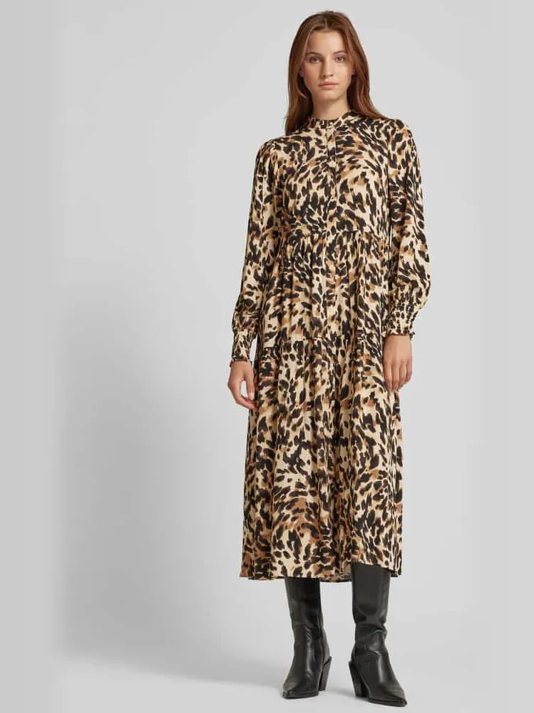 Yas Midi-jurk met smokdetails, model 'ALIRA' Lichtbruin