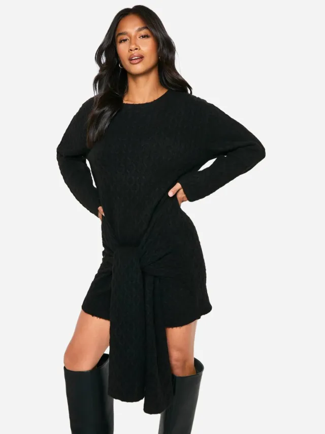 boohoo Dames Petite Soft Cable Oversized Tie Detail Gebreide Mini Jurk Zwart