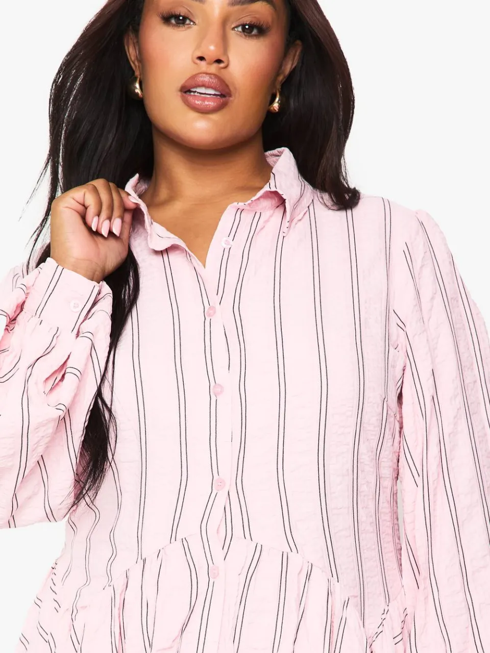 boohoo Dames Plus textuurrijke gestreepte shirtjurk met drop hem roze, foto 4
