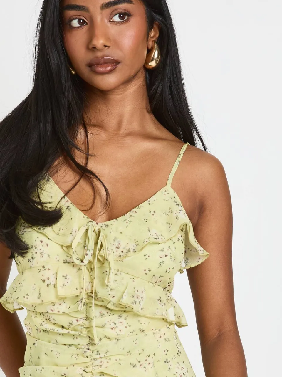 boohoo Dames Bloemenjurk Met Ruchedetail Mini zachte limoen, foto 4