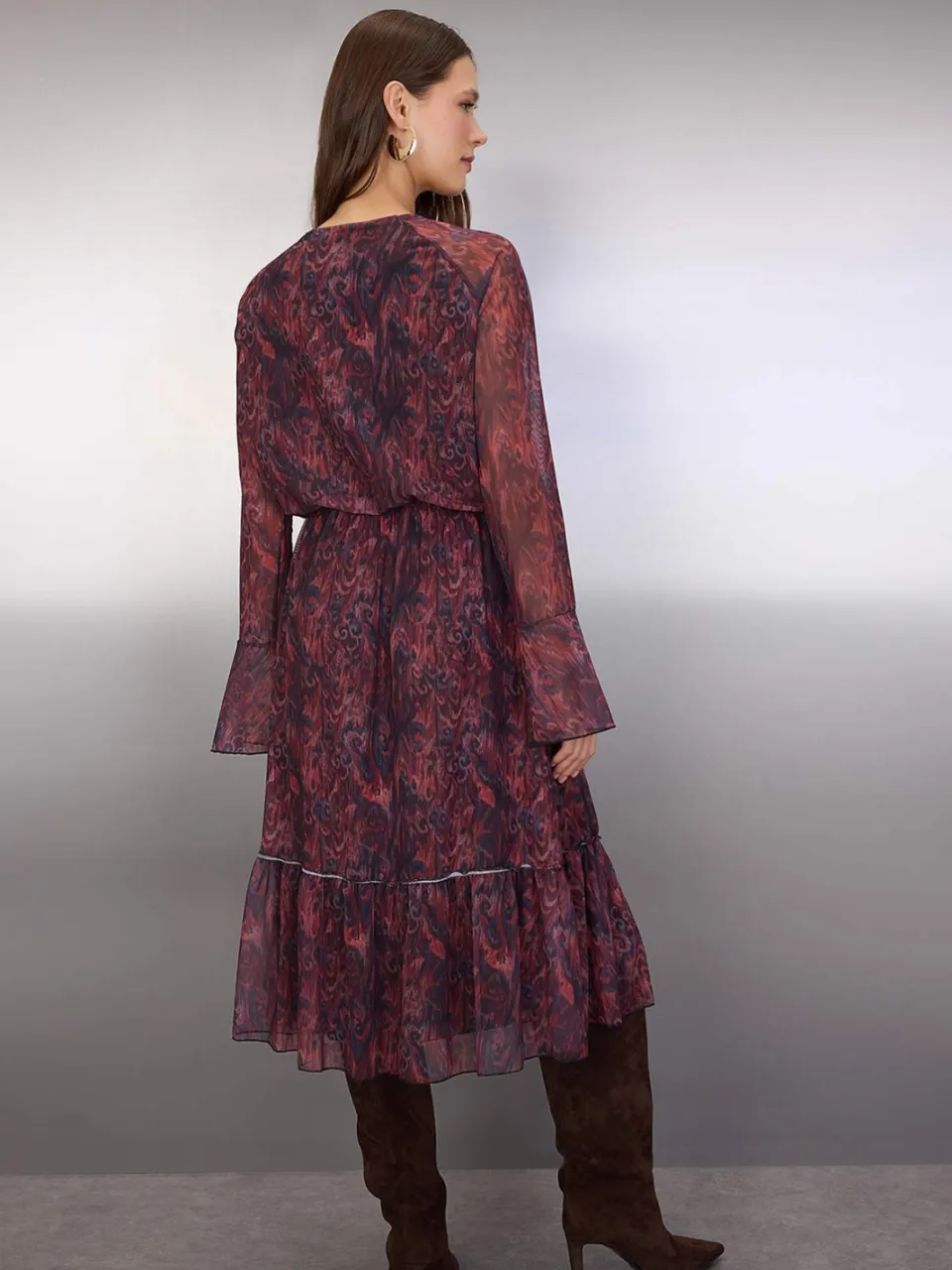 Trendyol TRENDYOLMİLLA Dames Bordeaux Abstract Midi Lang Casual Skater Jurken, foto 2