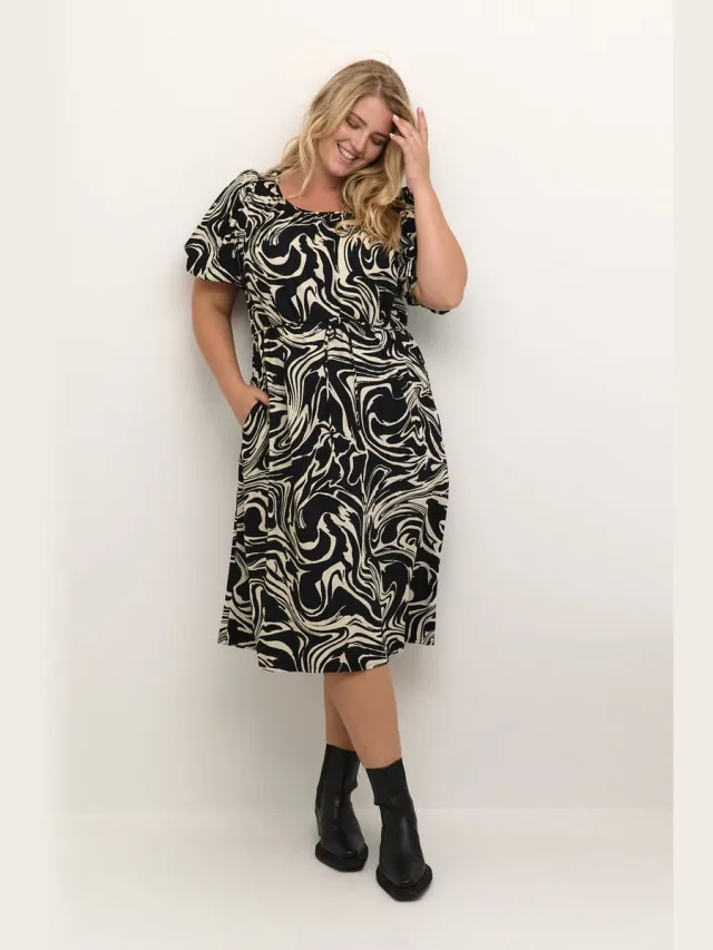 Kaffe Curve eco jurk Cala 105424 Black/White Graphi