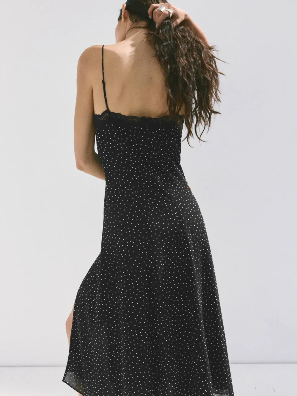 Mango midi zomerjurk met split en stippen - zwart, foto 7