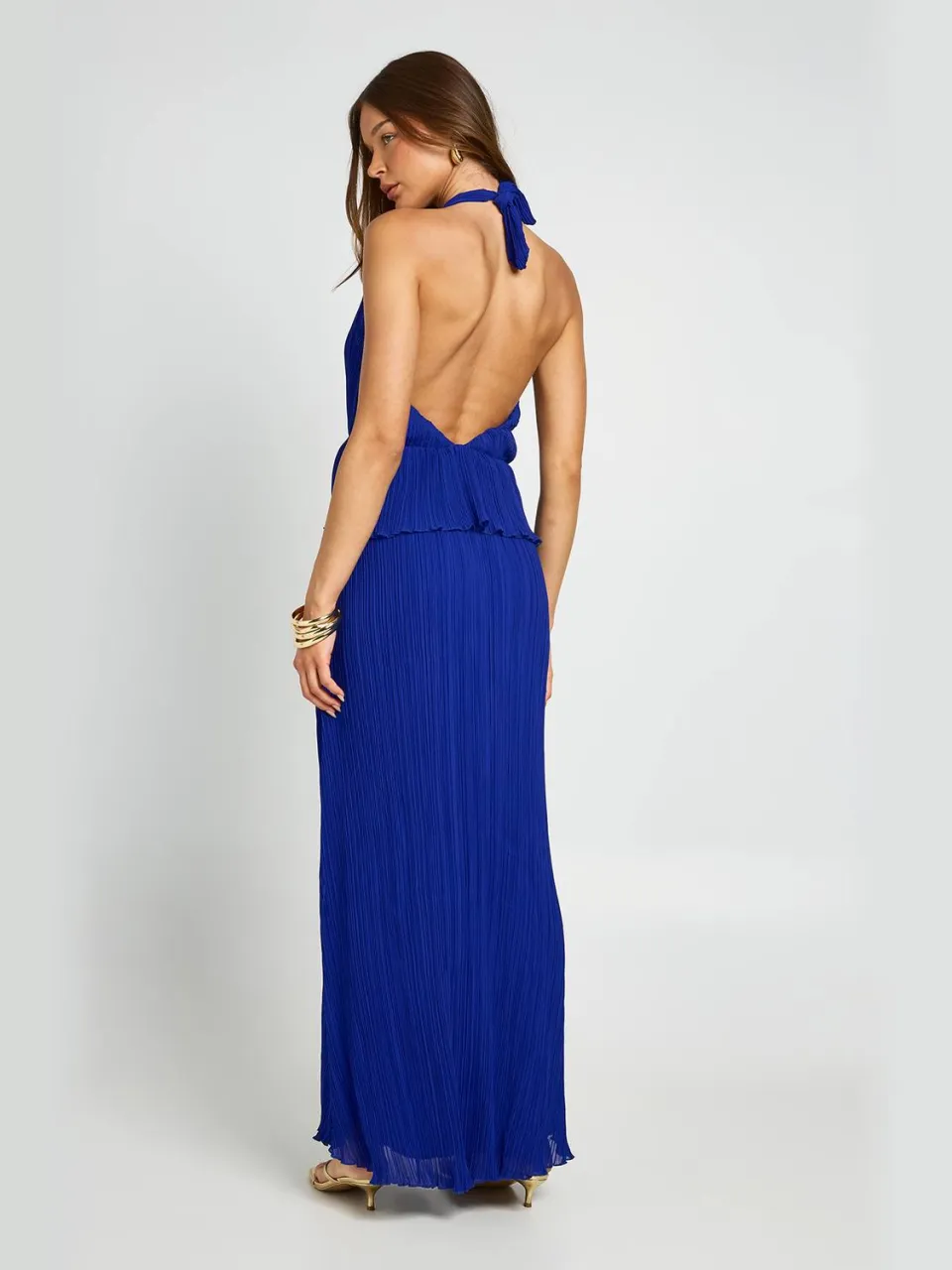 boohoo Dames Plisse Maxi Jurk Met Gouden Details En Diepe Halslijn, foto 2