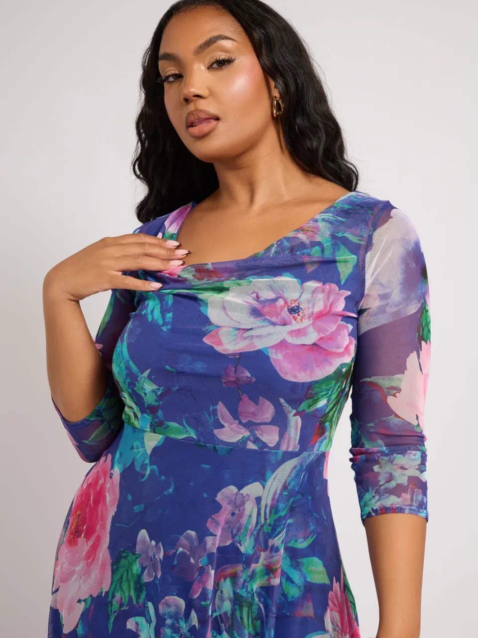 Yours London Asymmetrische Mesh Jurk Met Bloemenmotief In Blauw/Roze, foto 4