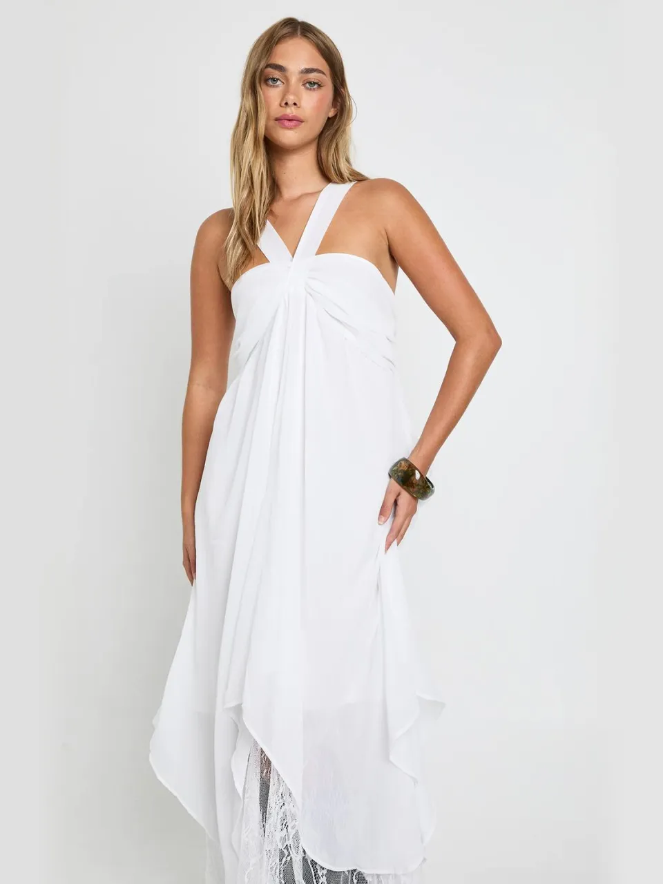 boohoo Dames Chiffon Kant Mix Halterneck Maxi Jurk Ivoor