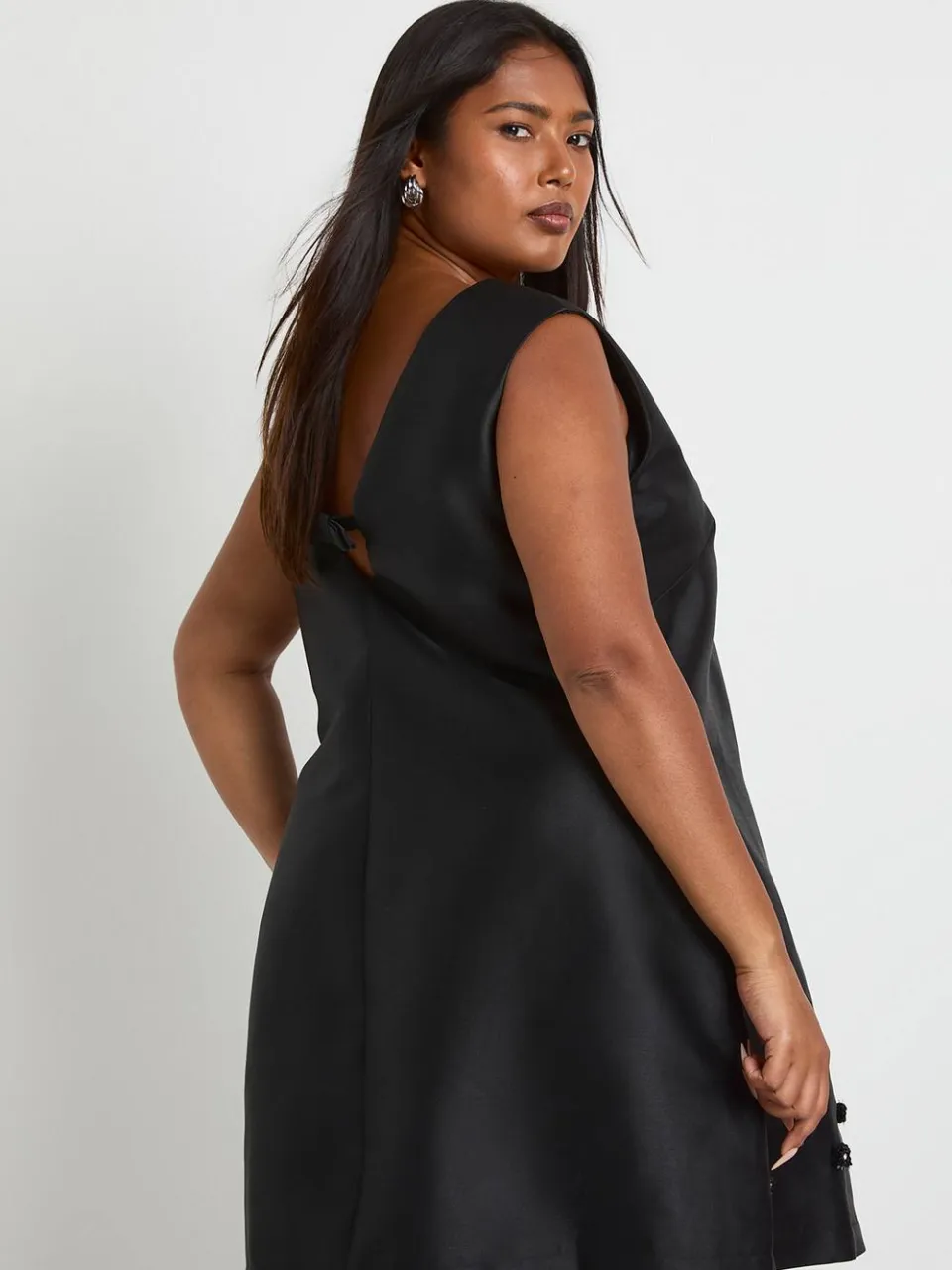 boohoo Dames Plus Flower Diamante Zoom Shiftjurk zwart, foto 2