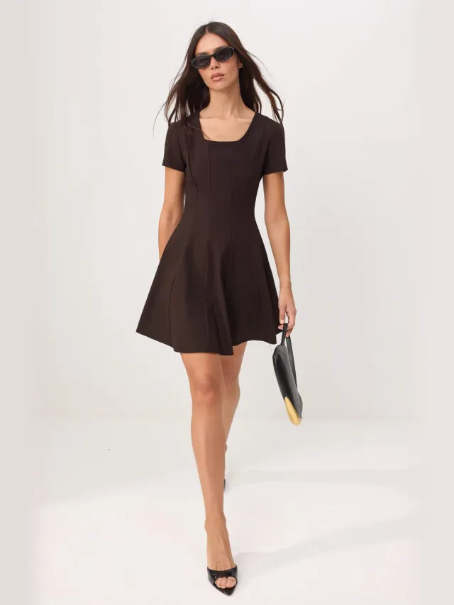 Trendyol TRENDYOLMİLLA Dames Bruin Effen Kort / Mini Kort Skater Jurken
