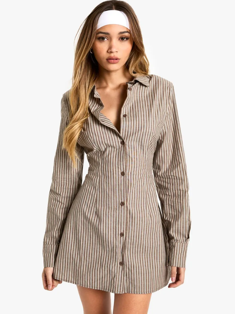 boohoo Dames Getailleerde Shirtjurk met Ingesneden Taille chocoladebruin, foto 2