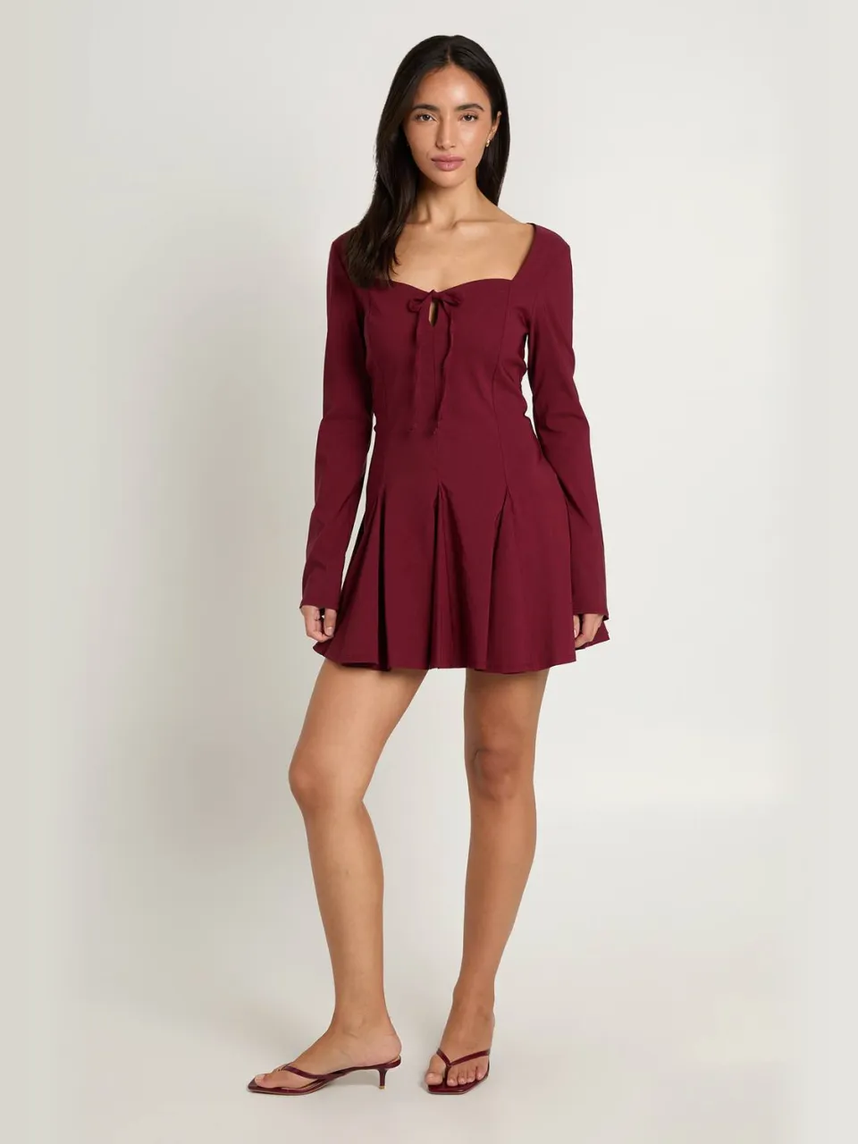 boohoo Dames Bengaline Godet Zoom Mini Jurk bessen, foto 2
