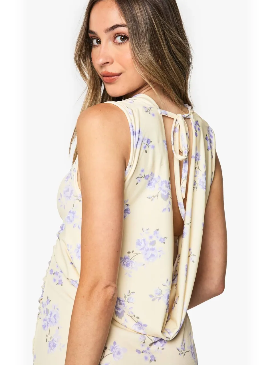 boohoo Dames Zwangerschapsjurk met bloemenprint, geruched cowl-nek maxi-jurk cream, foto 2