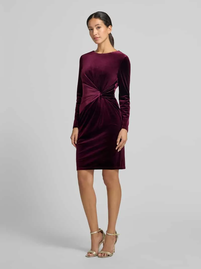 Christian Berg Woman Selection Knie-lange jurk van fluweel met knoopdetail aubergine, foto 3