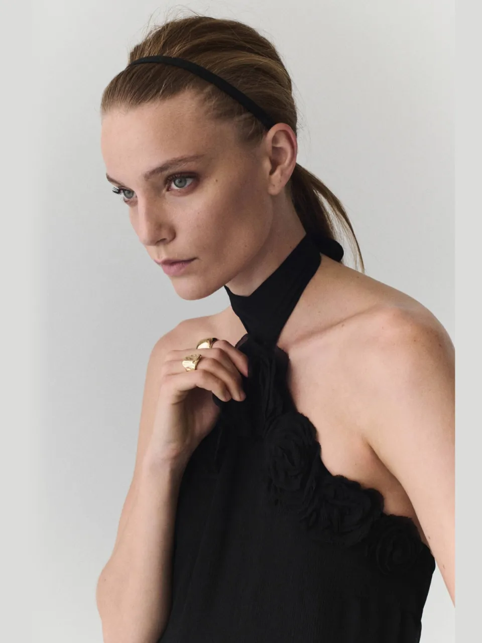 Mango midi halterjurk - zwart, foto 3