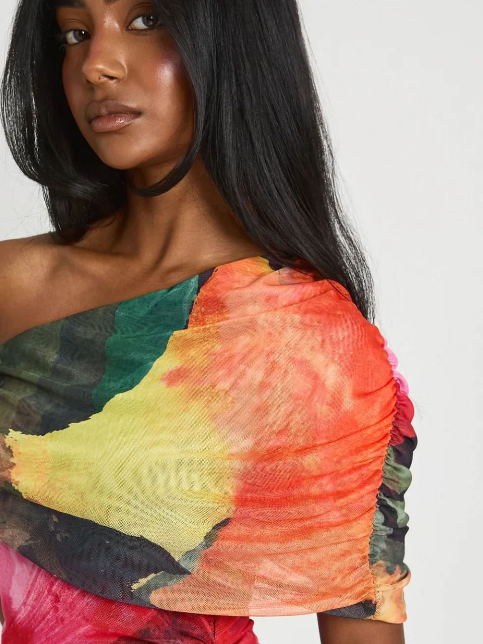 boohoo Dames Gebloemde Asymmetrische Mesh Mini Jurk zwart, foto 4