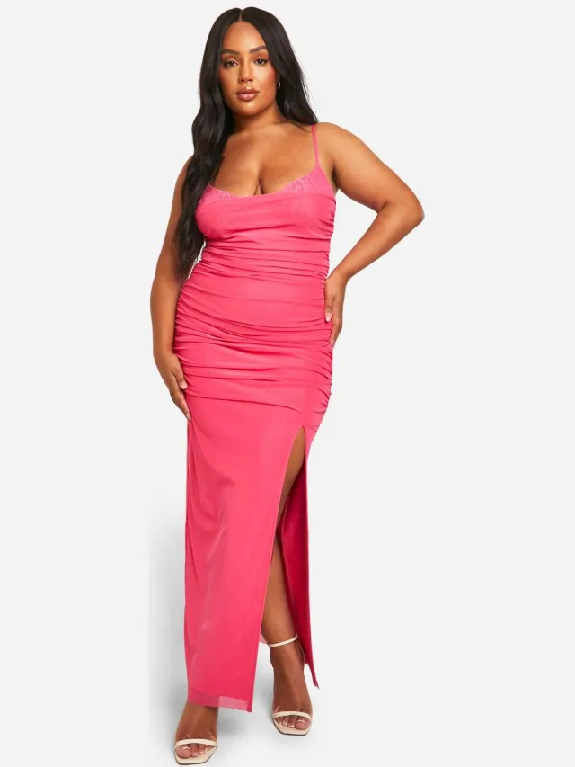 boohoo Dames Plus Lace Power Mesh Bandage Jurk Felroze