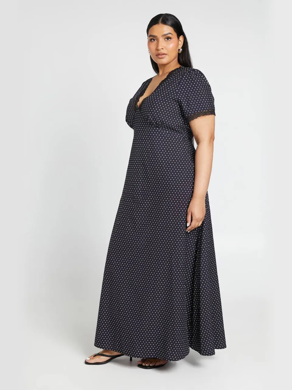 boohoo Dames Plus Polkadot Jurk Met Kanten Rand Midaxi Lengte zwart, foto 3