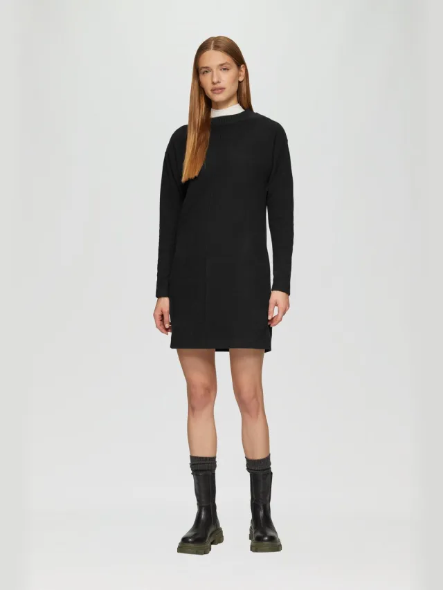 S.Oliver female - Zachte sweaterjurk met decoratieve stiksels zwart