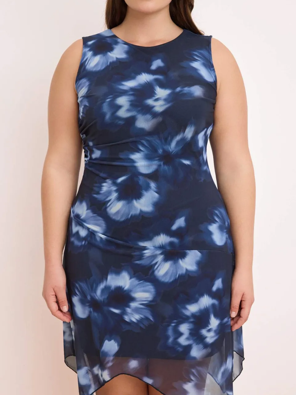 Trendyol Curve Dames Blauw Bloemen Midi Mouwloos Casual A-lijn Grote maten Jurk, foto 2