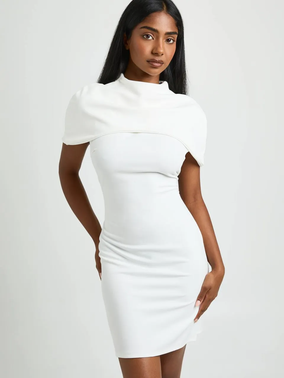 boohoo Dames Jersey Crepe Mini Jurk Met Cape Detail ivoor, foto 3