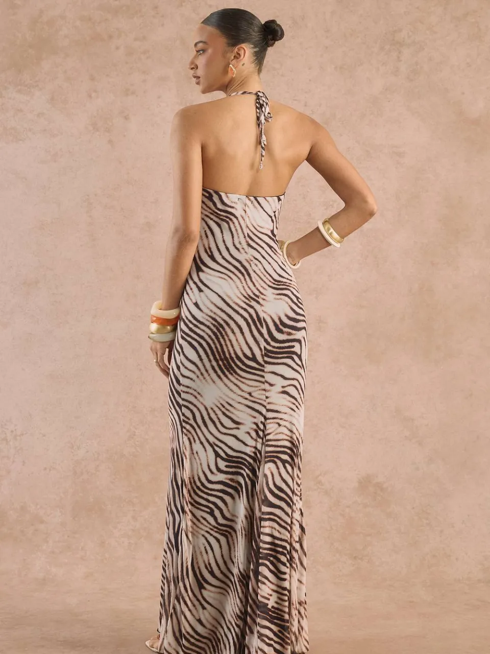 boohoo Dames Toonzwart Zebraprint Maxijurk Met Sleep, foto 3