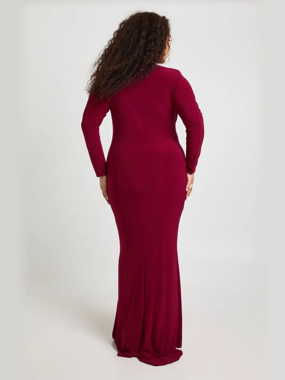 boohoo Dames Plus Twist Detail Lange Mouw Maxi Jurk bordeaux rood, foto 2
