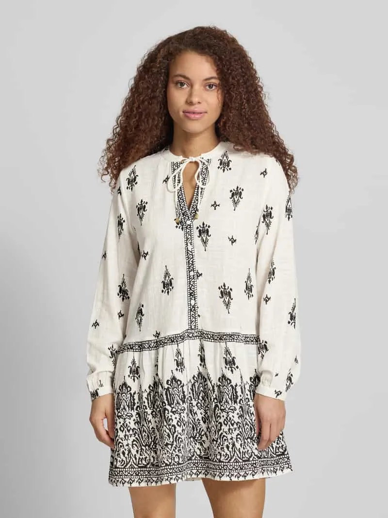 Only Tuniek vrijetijdsjurk van mix van katoen, viscose en modal model 'ALMA' wit, foto 4