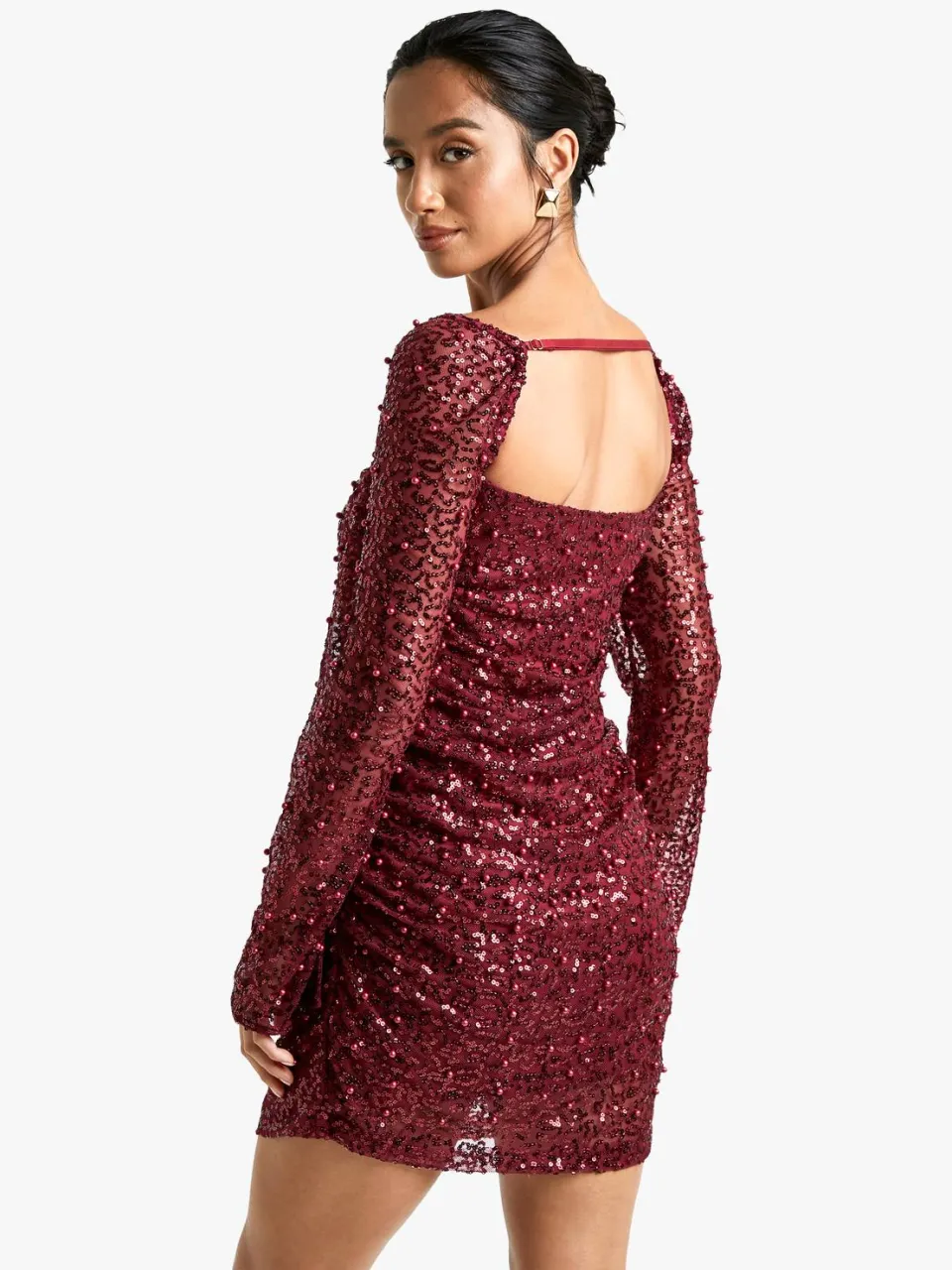 boohoo Dames Petite Mini Jurk met Vierkante Halslijn, Parel- en Paillettenversiering wijn, foto 3