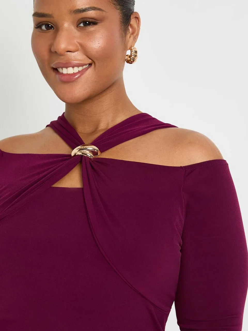 boohoo Dames Plus lange mouw Halter gouden rand minijurk, foto 4