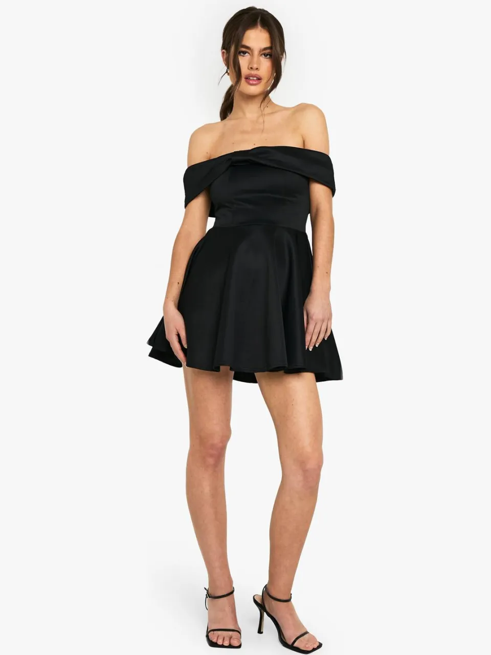 boohoo Dames Gebonden Scuba Bardot Volume Skater Mini Jurk Zwart