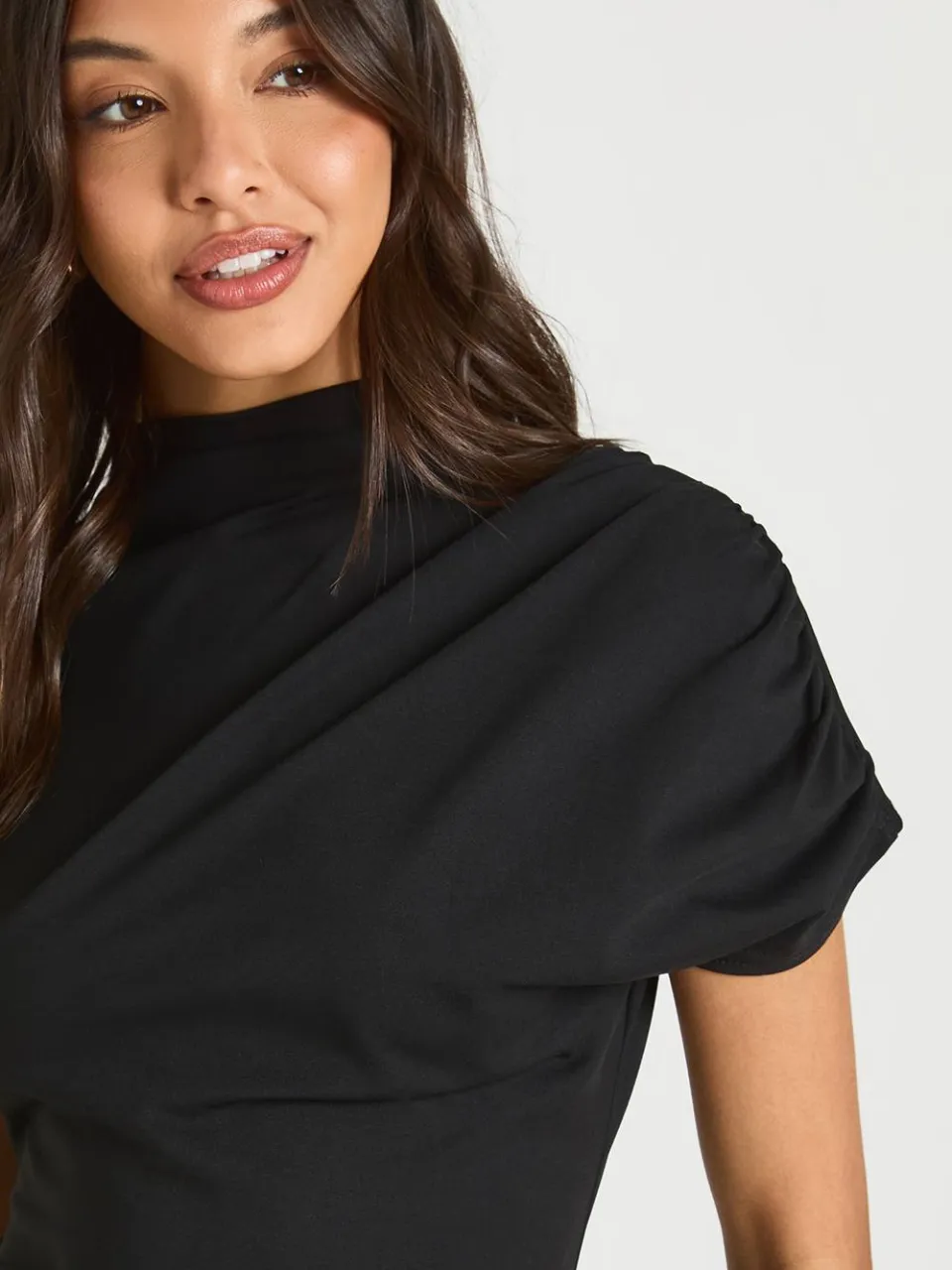 boohoo Dames Mini-jurk Met Aangewerkte Nekdrapering En Getailleerde Taille zwart, foto 4