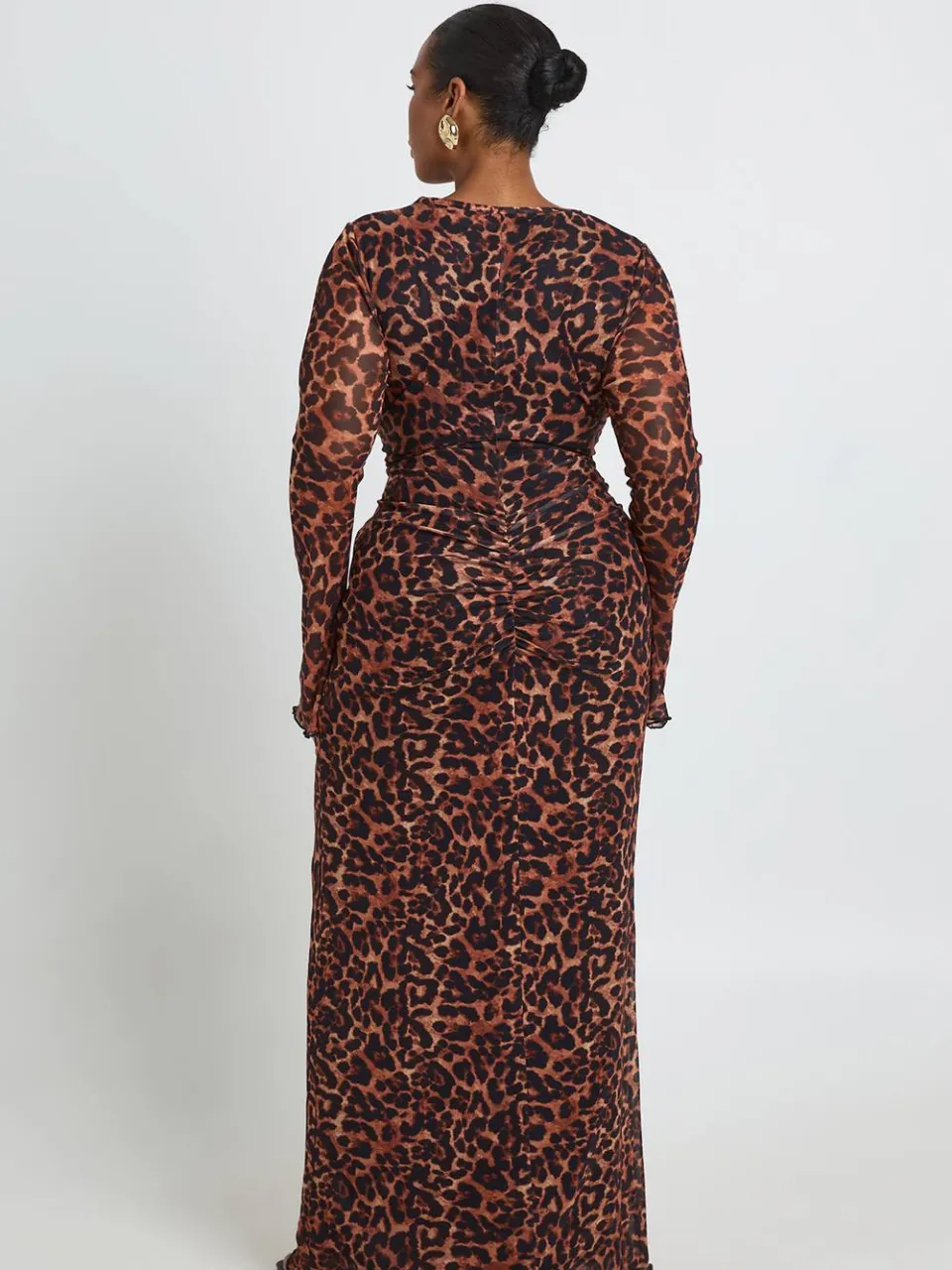 boohoo Dames Plus Luipaard Mesh Keyhole Maxi Jurk bruin, foto 2