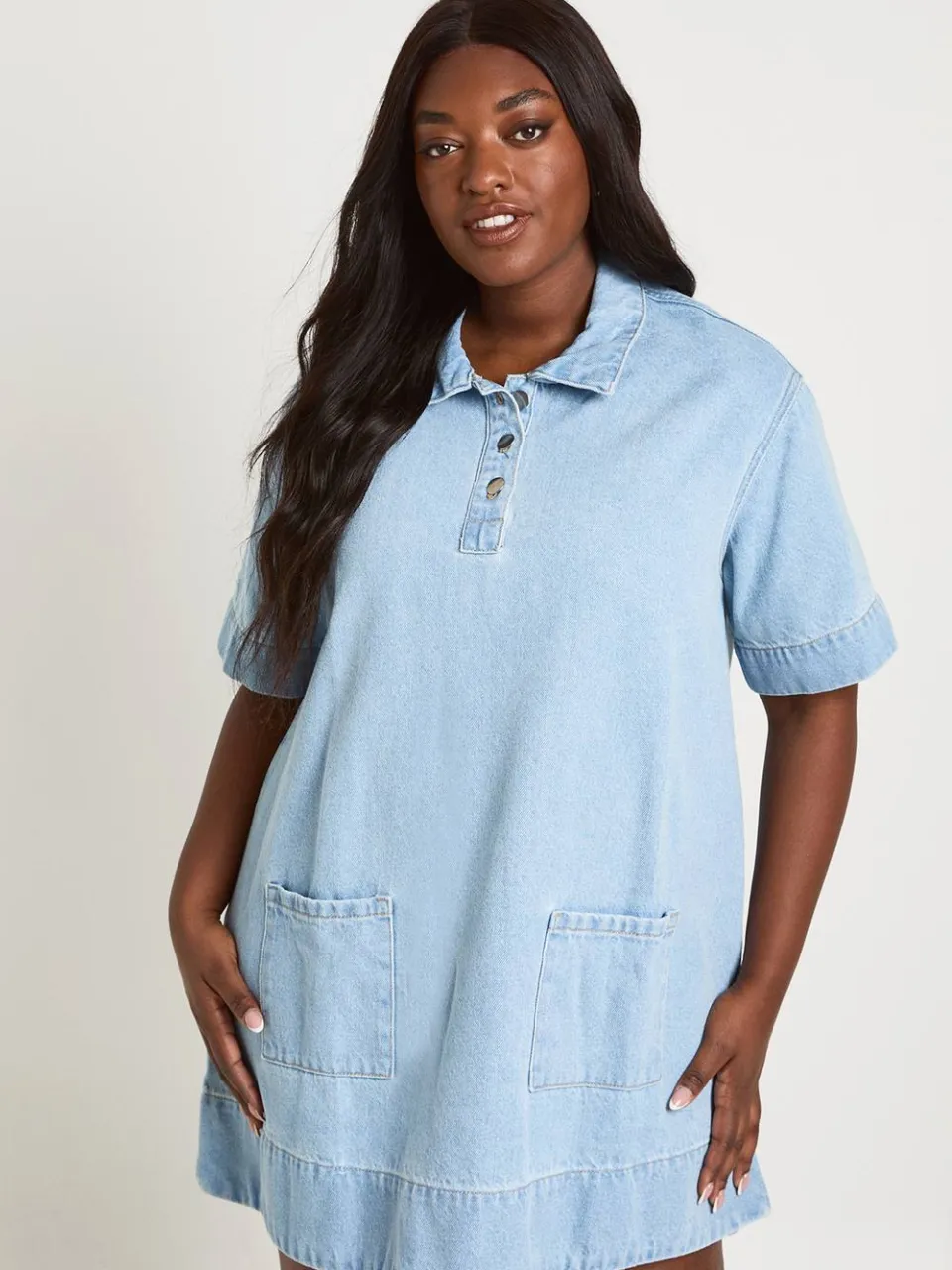 boohoo Dames Plus Korte Mouw Denim Jurk, foto 3