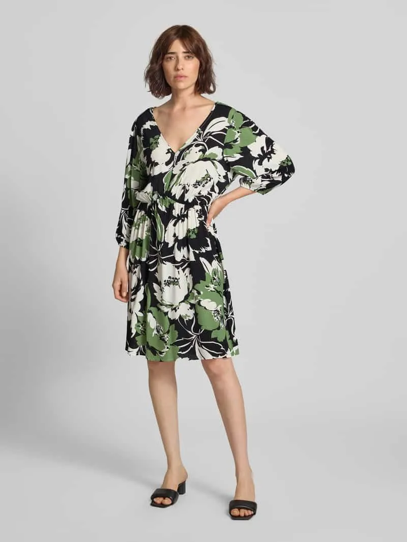 ZABAIONE Knie-lange jurk van viscose in all-over look model 'Fe44li' Lichtgroen