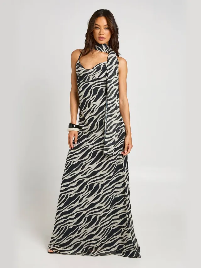 boohoo Dames Lange Maxijurk Met Zebraprint Van Chiffon, Watervalhals En Sjaal Zwart