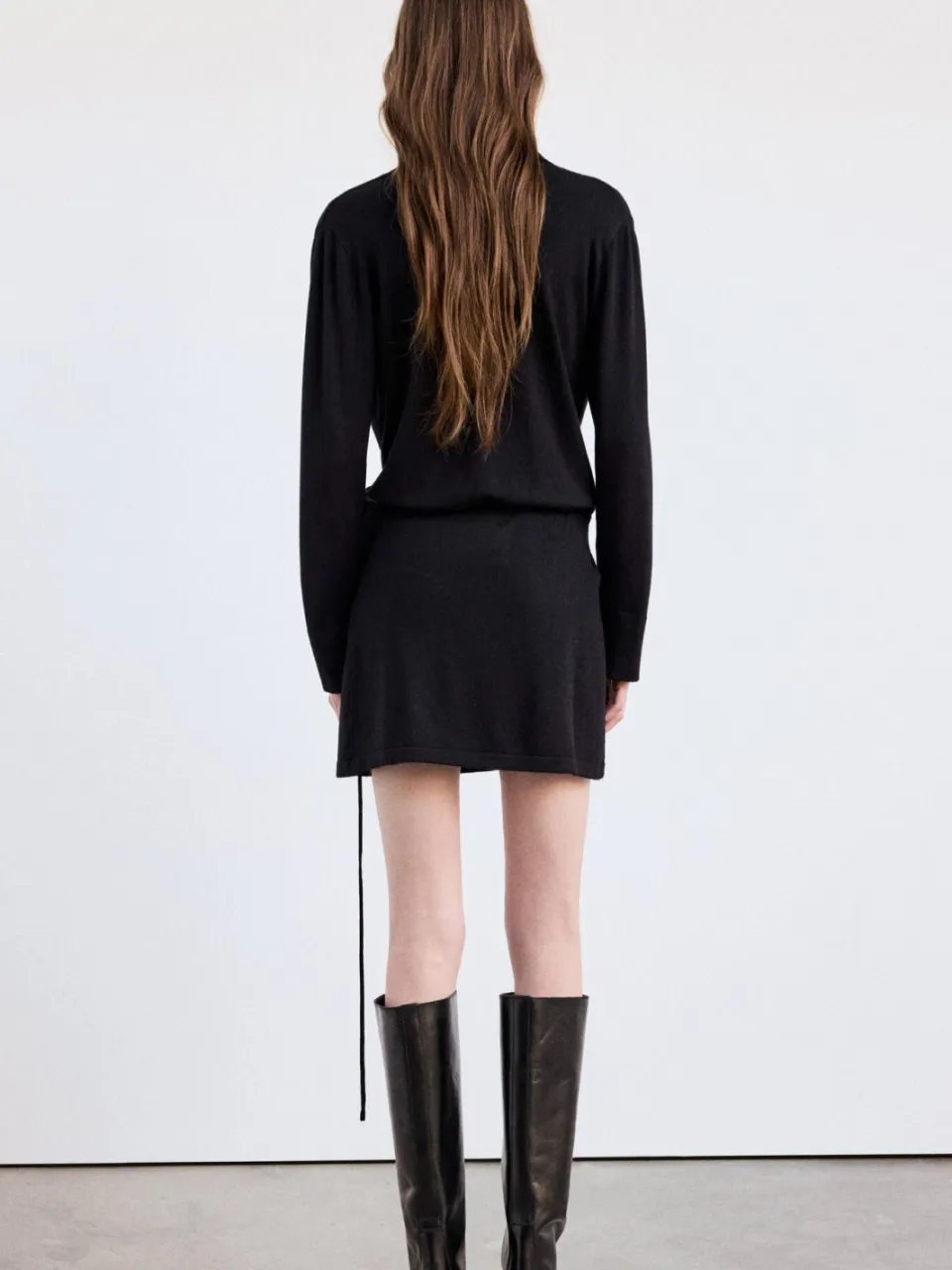 Mango mini wikkeljurk - zwart, foto 2