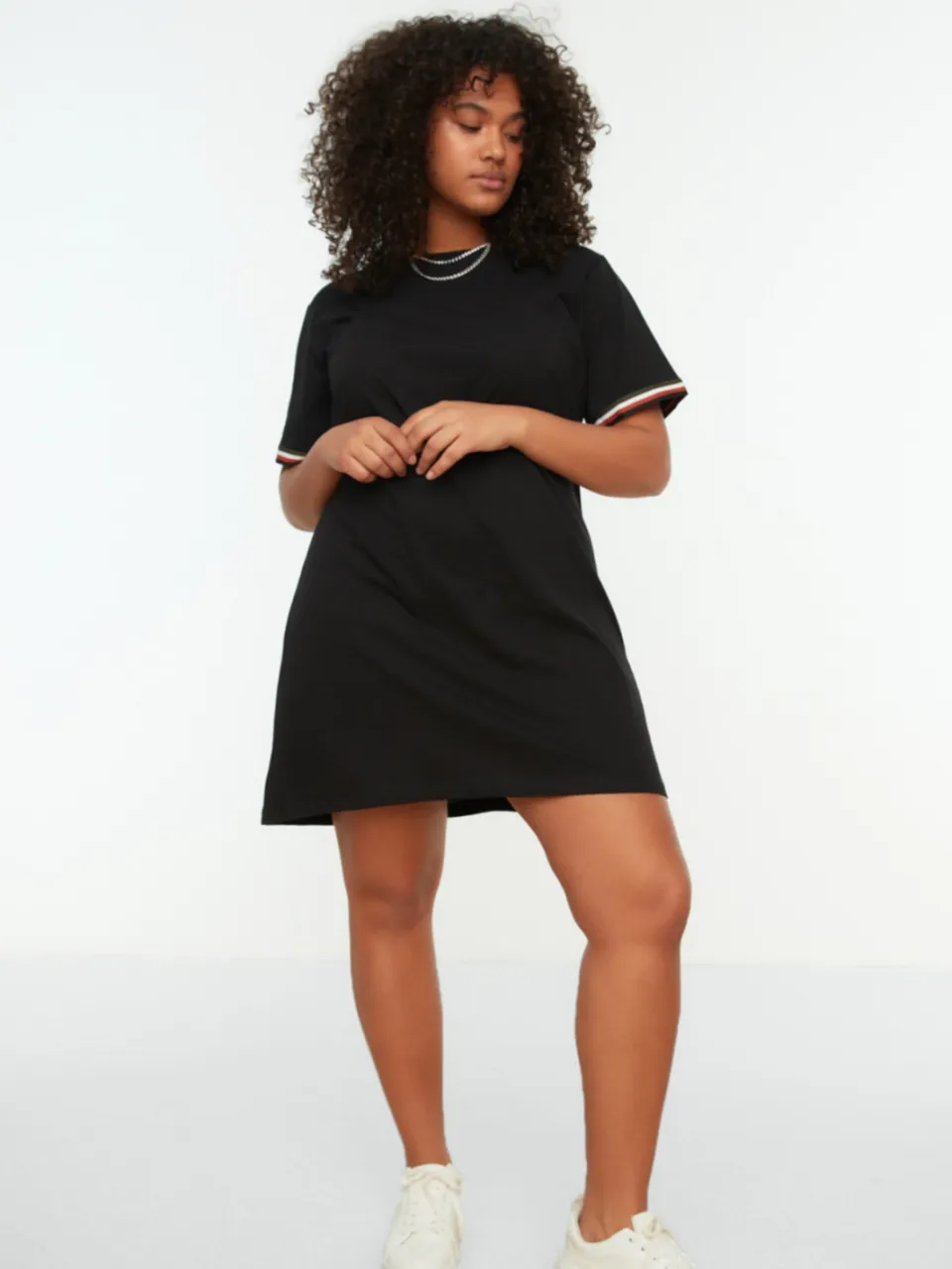 Trendyol Curve Dames Zwart Effen Kort / Mini Kort Casual Recht Grote maten Jurk, foto 2